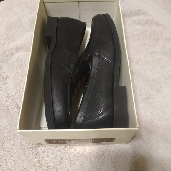 NEW IN BOX - DEER CRAFT DEERSKIN LEATHER SHOES - Picture 6 of 9